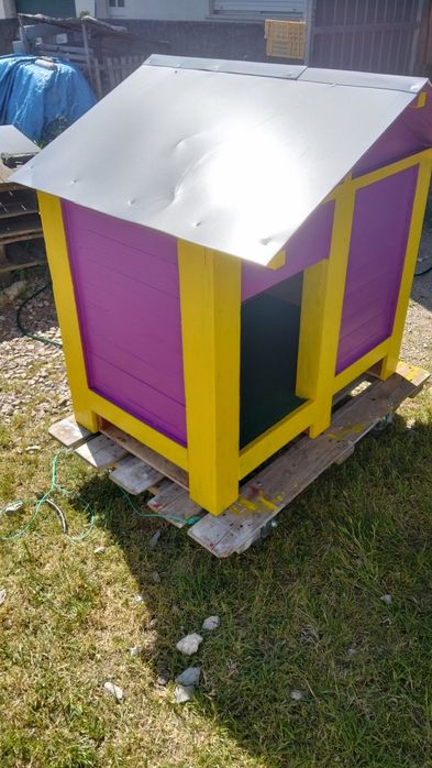 Casa para cao de porte medio