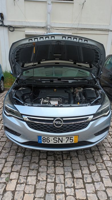 Opel astra sports tourer