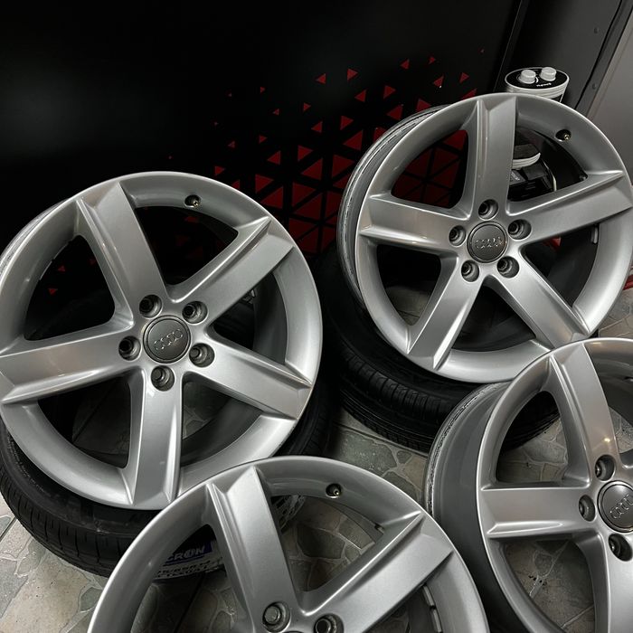 Комплект практично нових дисків R17.5.112 Audi Q5