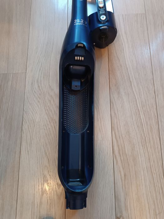 _._ Odkurzacz pionowy Bosch Flexxo 25.2V  Serie 4 - silnik