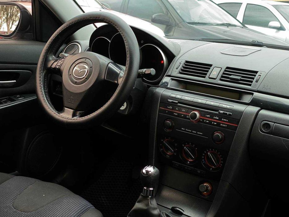 Продам Mazda 3 2005