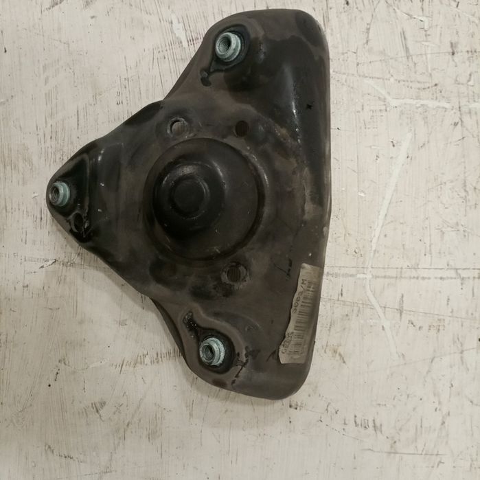 Topo de suspensão - VOLKSWAGEN Passat (3B2) | 96 - 01