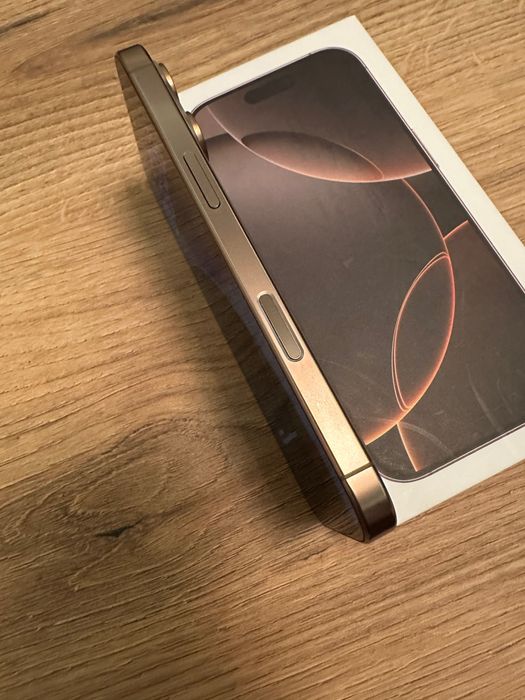 iPhone 16 Pro 256gb Desert Titanium