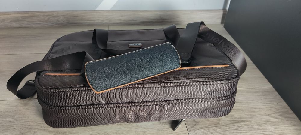 Sprzedam nową oryginalną torbę Melvin na laptopa