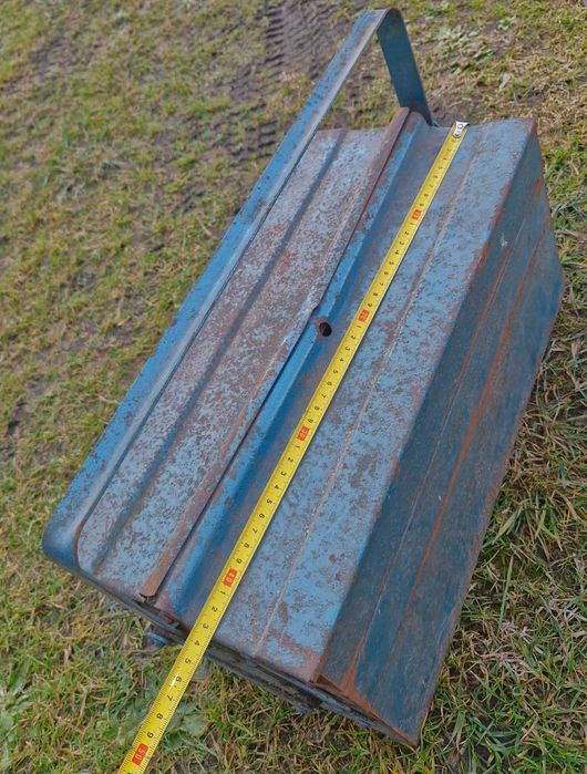 Skrzynka plus narzędzia klucze etc Okazja okazja