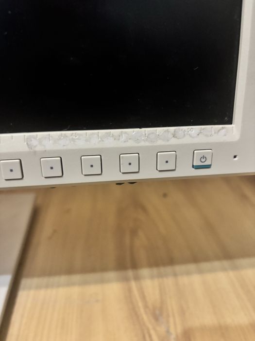 Monitor Asus.