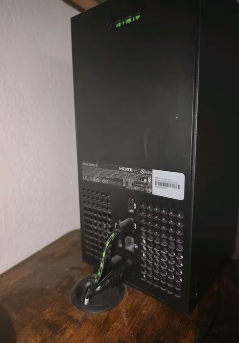 Xbox Series X 1TB z kontrolerem Starfield Edition