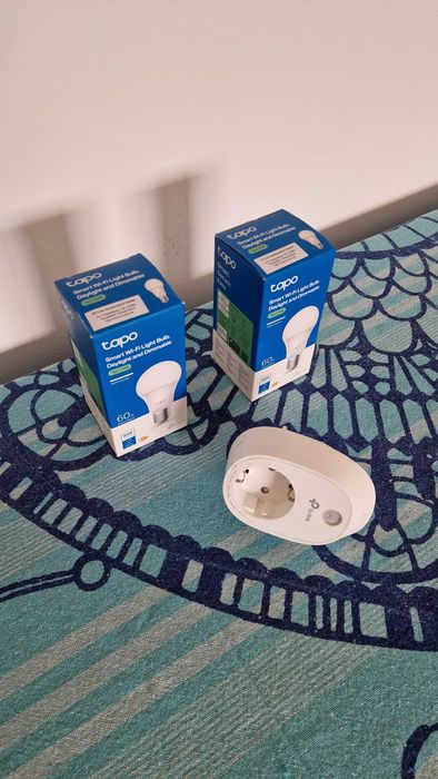 TP Link TAPO Lampada e tomada inteligente