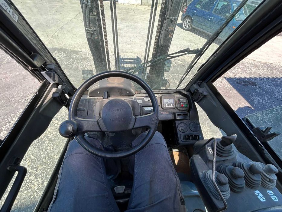 Empilhador Toyota 3 Ton 2017