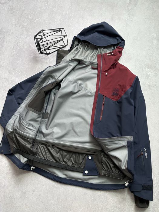 Оригінальна трекінгова / тактична куртка Maloja Gore - Tex (Outdoor)