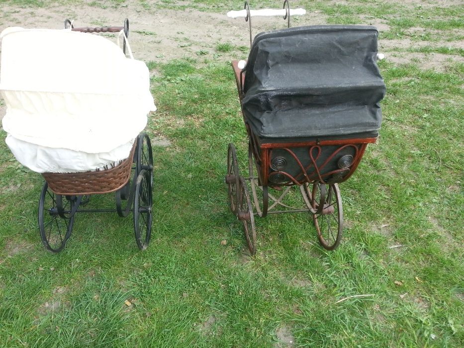 stary wózek dla lalek