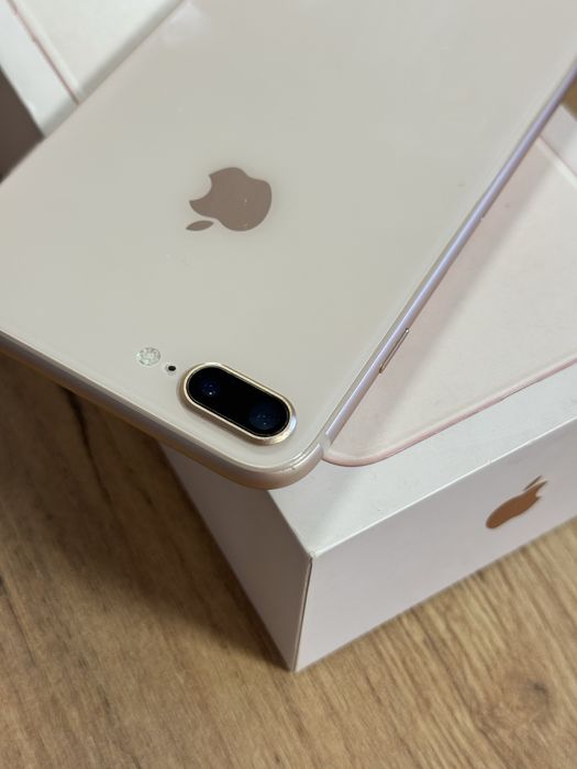 iPhone 8 Plus 64 Gb Gold