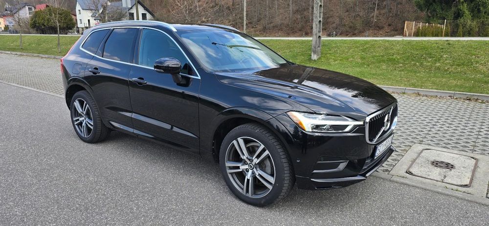 Volvo XC 60 T6 310 km 4x4 po ceramice radary