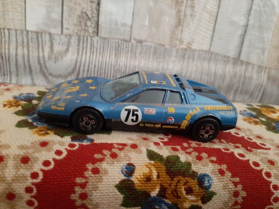 Miniatura Ferrari 512 BB - Burago 1980