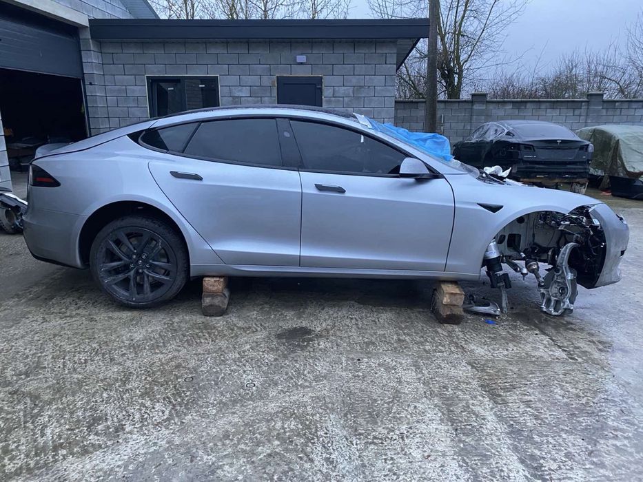 Tesla Model S MS Бампер Капот Крило Фара Телевізор Підсилювач Радіатори Захист Підкрилок весь комплект РОЗБОРКА / ЗАПЧАСТИНИ