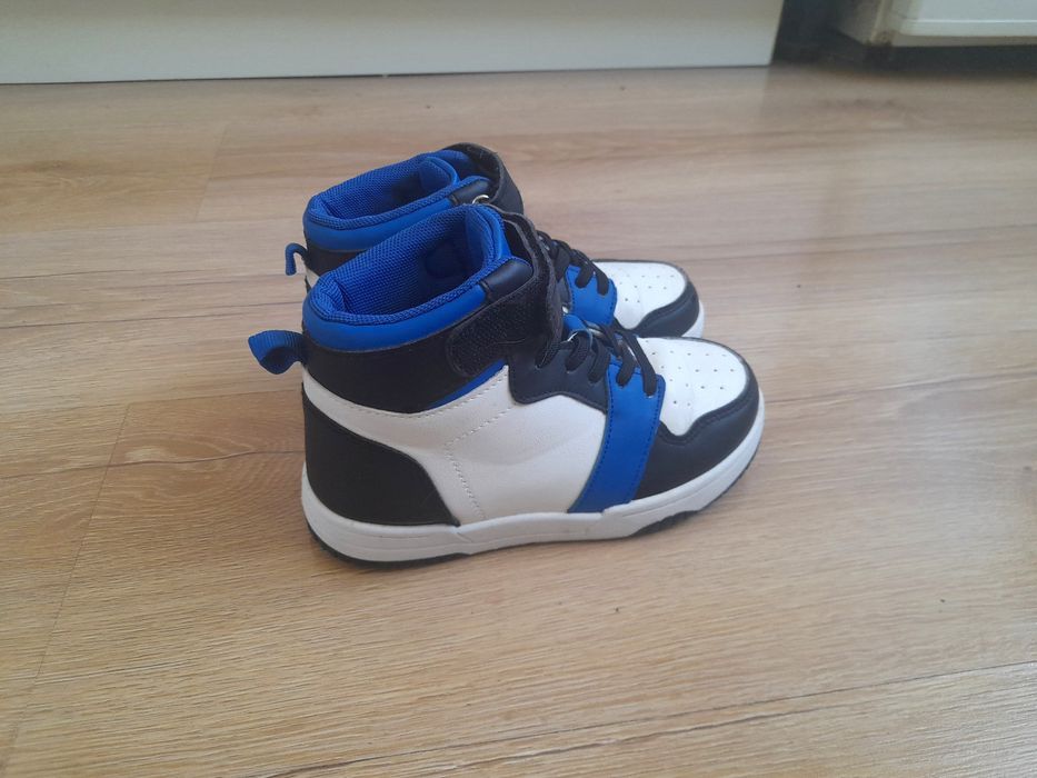 Buty sinsay dla chłopca 30