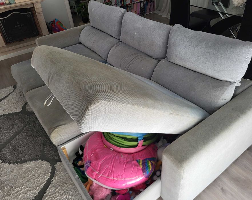 Sofá cama com chaise longue