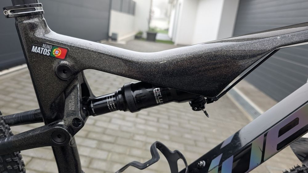 Suspensão total CR 9.1 XX1 ASX electrónico