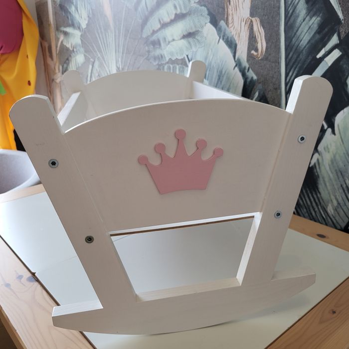 Łóżeczko dla lalek