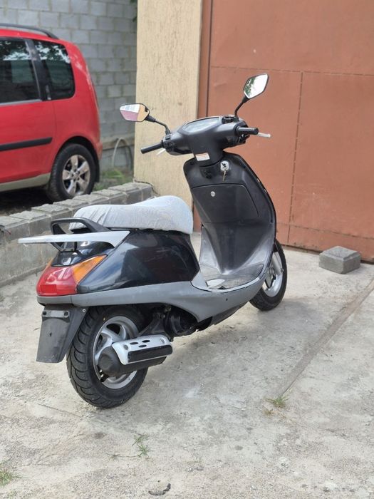 Honda lead af 48