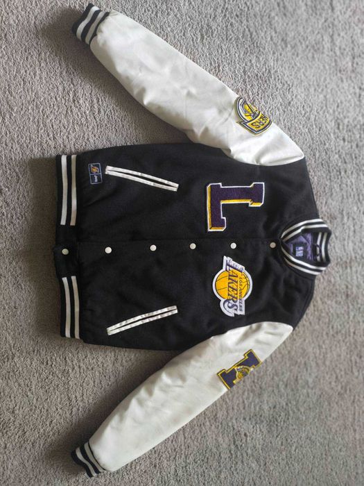 Курка  Los Angeles Lakers, б/у.