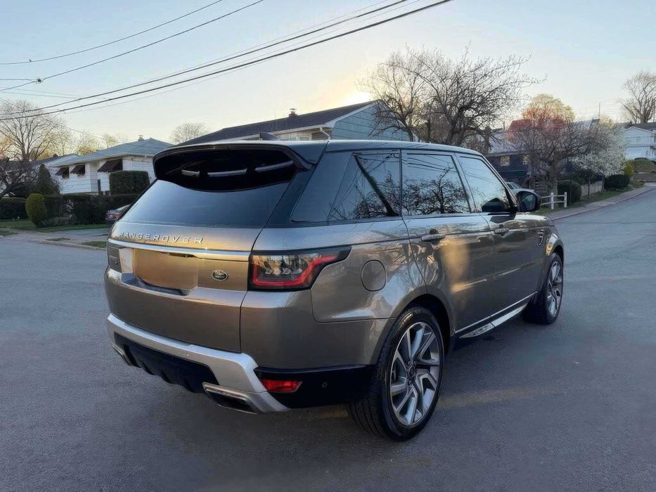 Land Rover Range Rover Sport HSE      2019