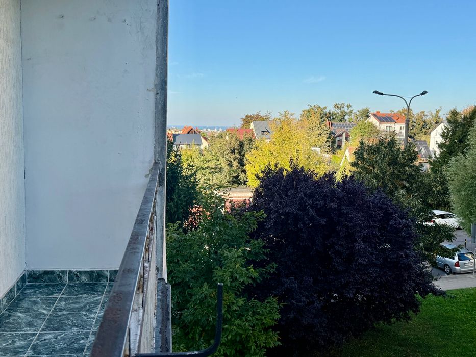 Duży pokój (16 m²) z prywatnym balkonem 7 m² i widokiem na Zatokę | blisko PG i GUMed