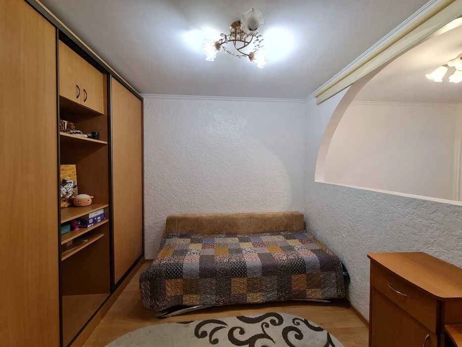 Продам 2кв 4/5 Виставка 36000&Без Агенских!