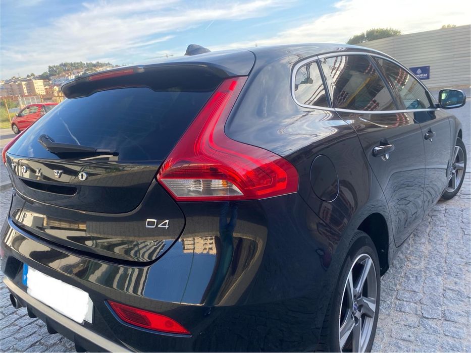 VOLVO V40  2.0  190cv  D4