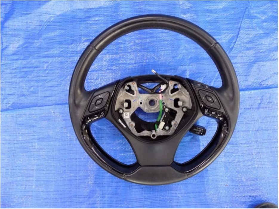 TOYOTA C-HR CHR руль кожаный оригинал