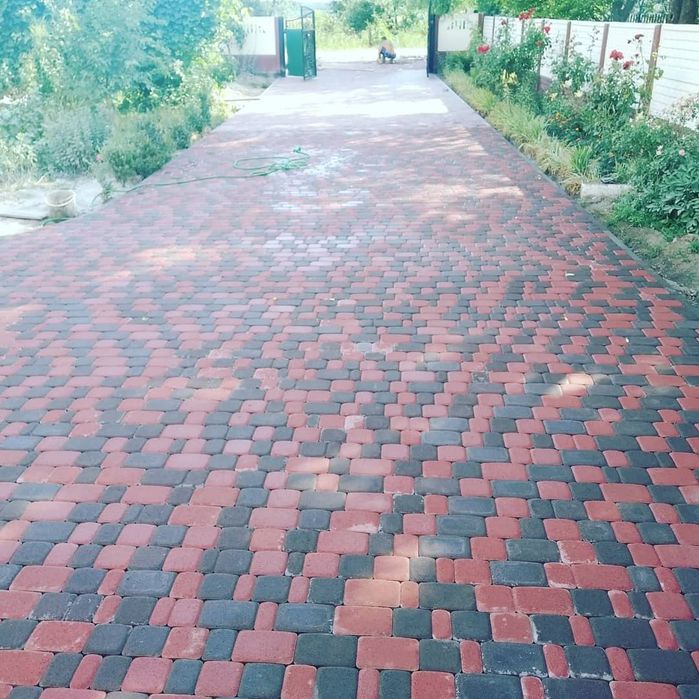 Вкладка тротуарної Плитки