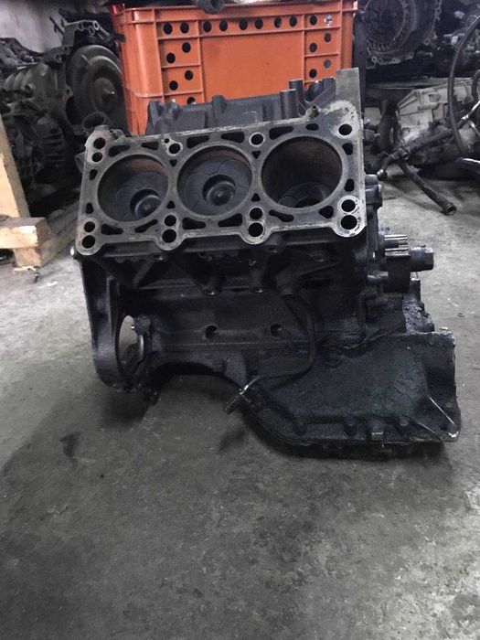 Блок двигуна Audi A6 C5 A4 B6 B7 B5 A8 D2 2.5 TDI VW Skoda VAG 110кв