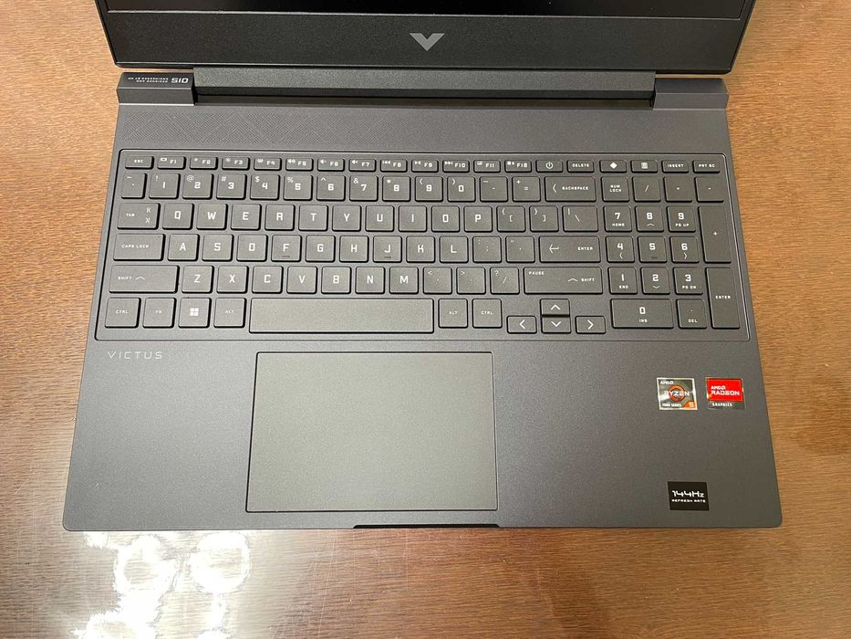 Ноутбук 15 FHD HP Victus 15-fb2063dx (Ryzen 5 7535HS/8/SSD512/RX6550M)