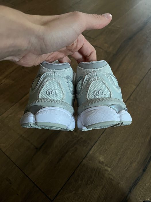 Asics model Gel-Nyc
