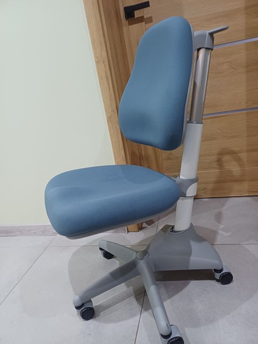 Krzesło dziecięce Verto regulowane, nowe