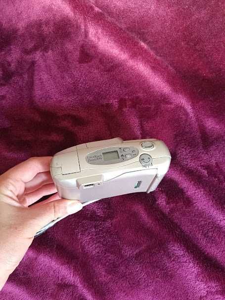 Câmara analógica compacta Nikon