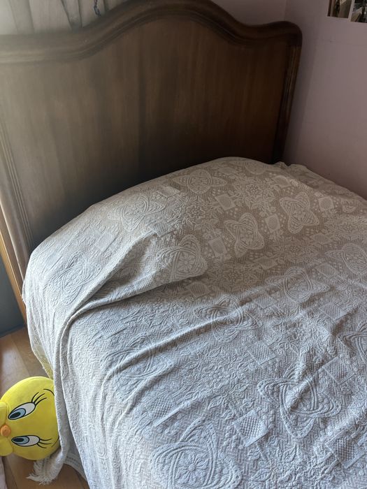 Cama de solteira com colchão