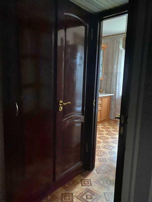 Довгострокова оренда кімнати/бульвар Висоцького 6Б/Троєщина