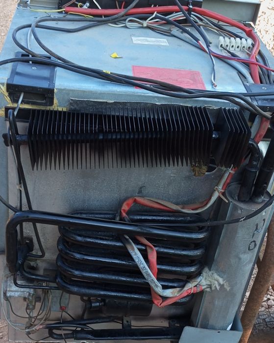 Frigorífico a gás, 12v e 220v