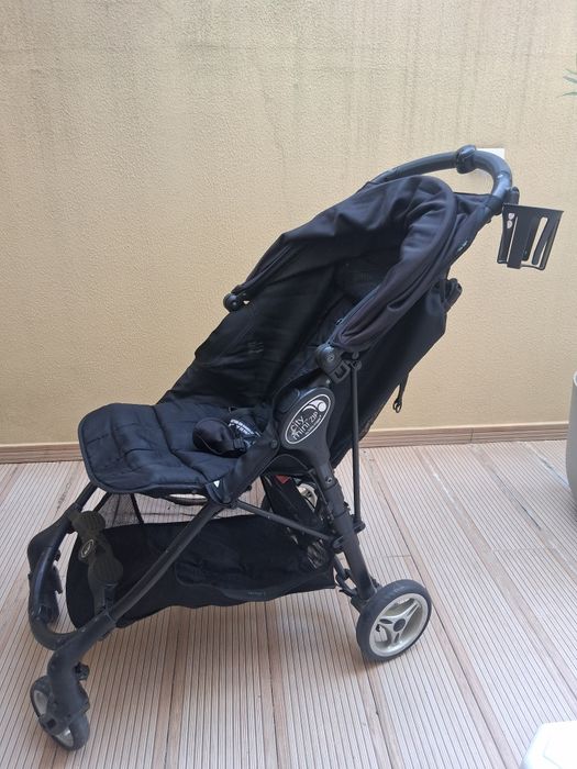 Carrinho Bebé "City Mini Zip, by Baby Jogger"