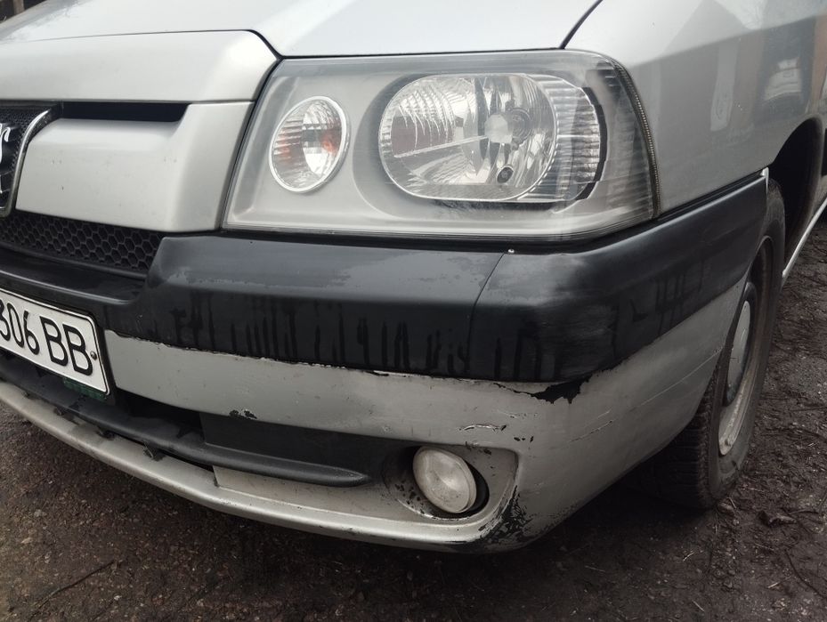 Пежо експерт 2005 року. 1,9 дизель