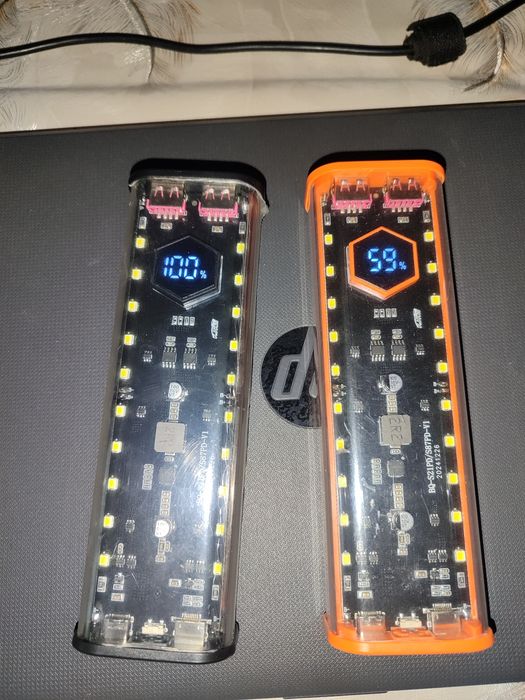 Повербанк 16000 и 20000 новый с фонарём