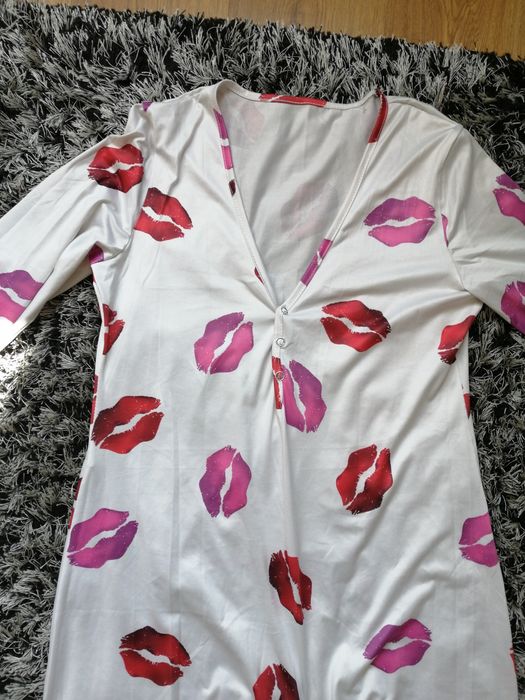 Piżama damska rozpinana z klapą