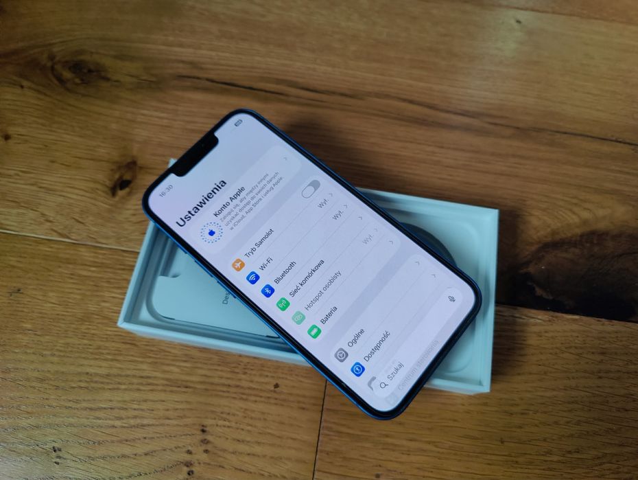 Iphone 13 niebieski 128gb