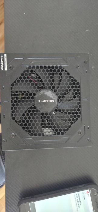 zasilacz gigabyte 750w