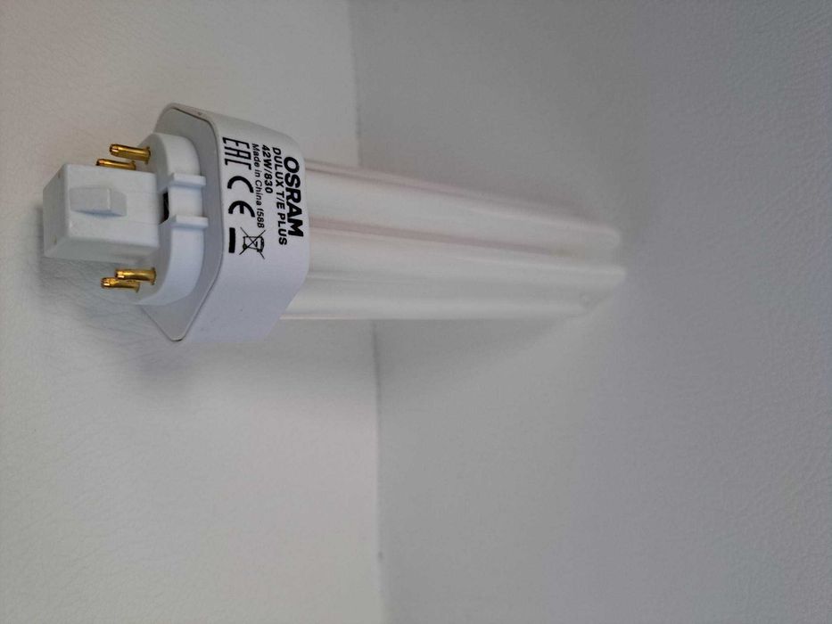 Zarowki Osram deluxe T/E + 42W 3200lm warm white