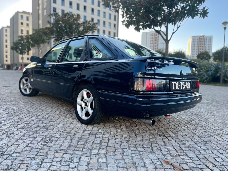 Ford sierra XR 4x4 — photo 4