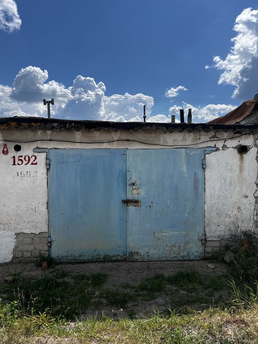 Продам гараж за больницей