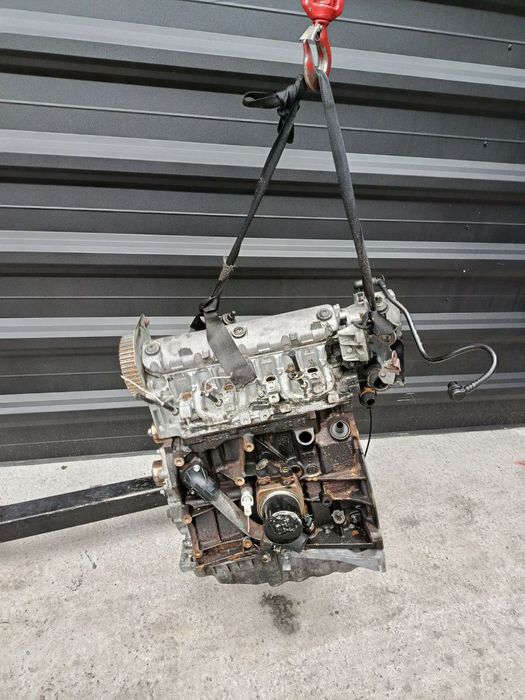 Двигатель Renault F9Q / 1.9 dCi Vivaro Trafic — чистий сухий, без