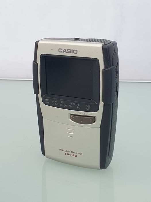 Casio TV-880 2,3-calowy przenośny kolorowy telewizor